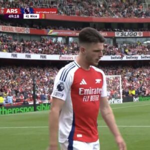 Read more about the article Declan Rice is sent off… WHAT?!?!  49′ | 🔴 1-0 🟡 | #ARSBHA